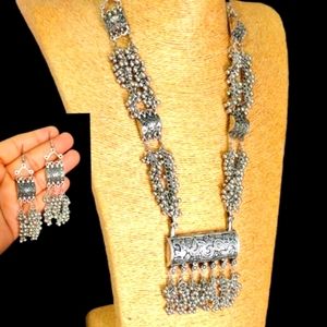 Oxidised silver jewellery necklace with earrings